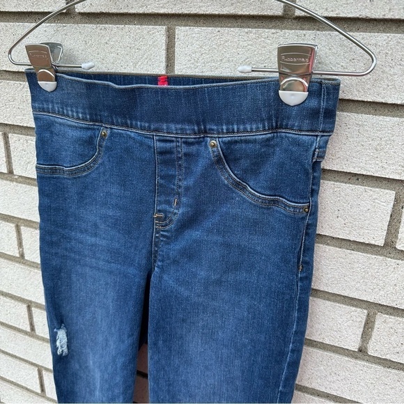 SPANX Distressed Skinny Jeans Medium Wash - Picture 3 of 13